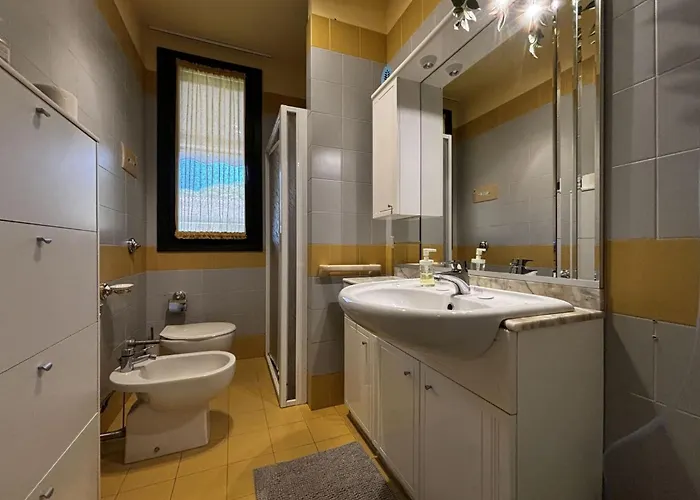 Bright With Pool Near The Sea *